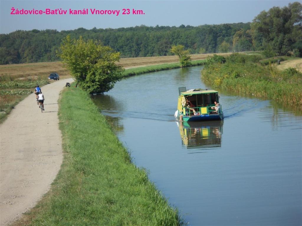 Cyklo Ubytovani A Vinny Sklep Zadovice Extérieur photo